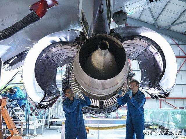 飞机为什么在飞行过程中会在空中划出一道白线呢？-图片3