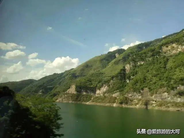 今年5.1小长假能出去旅游吗?为什么?-图片2