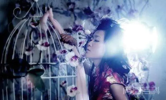 无奈的伤悲歌曲原唱?