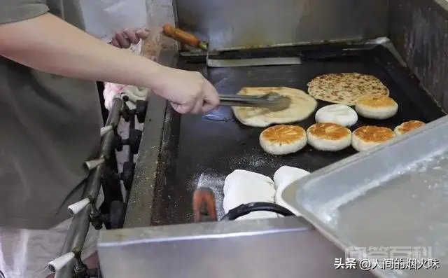 早餐店,4个人干一天营业额1100元左右,房租1天100元还能干吗?-图片3