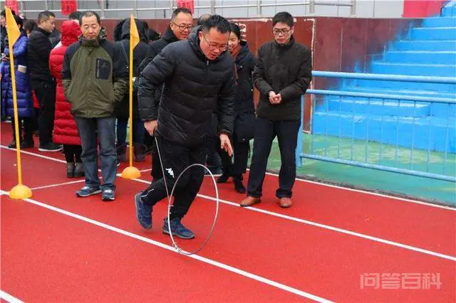 农村人常说:不听老人言,吃亏在眼前。这句话的重点在哪里,说明什么问题呢?-图片2
