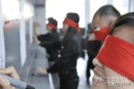 适合室内操作的团队合作类游戏?-图片1