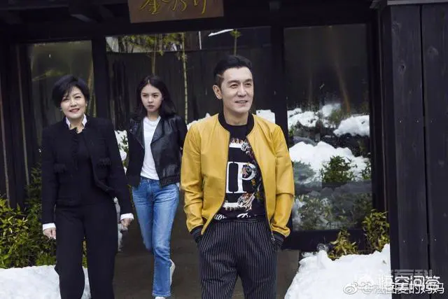 周立波应不应该在悼念李咏时与网友爆粗口?你怎么看?-图片2