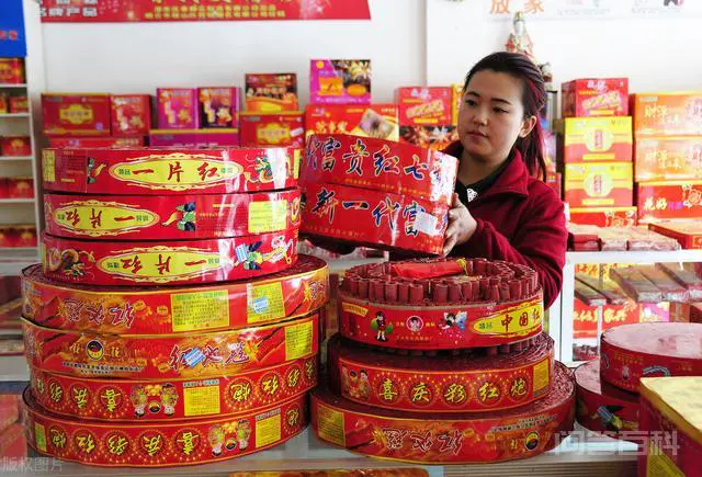 春节烟花价格贵,为什么还有这么多人买?-图片1
