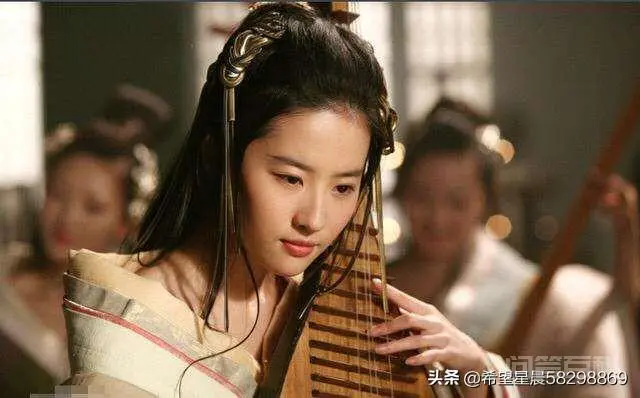 项羽坑杀了二十万人,虞姬为什么还喜欢他?-图片1