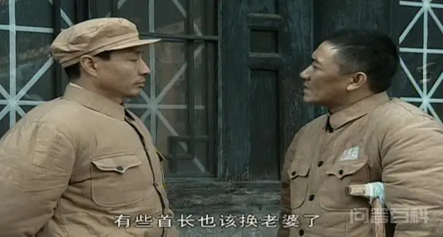 《亮剑》中王副军长见了比自己职务低的李云龙,为何灰溜溜跑了?-图片1