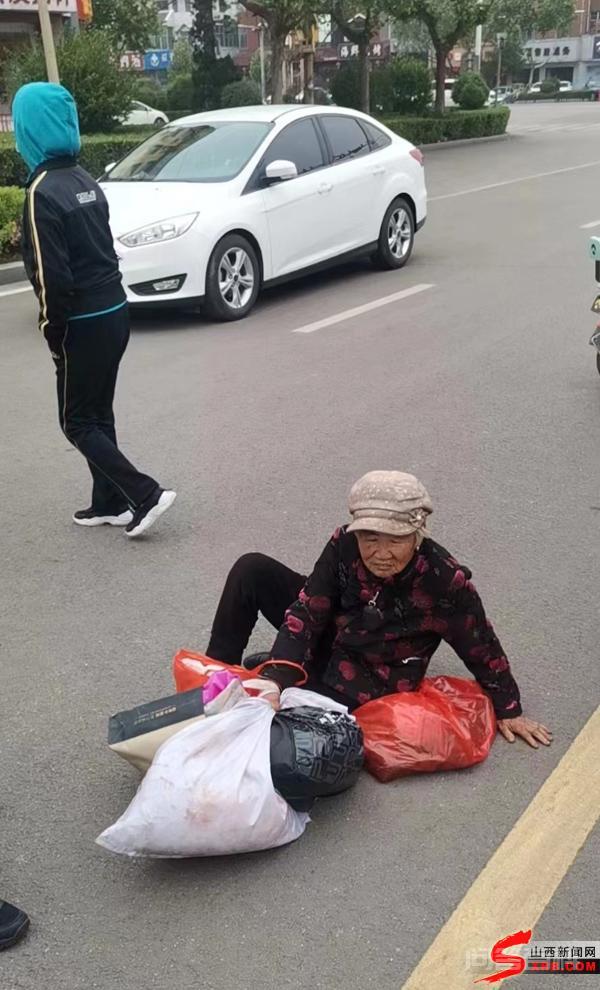 交警及时伸援手 好人好事暖人心-图片1