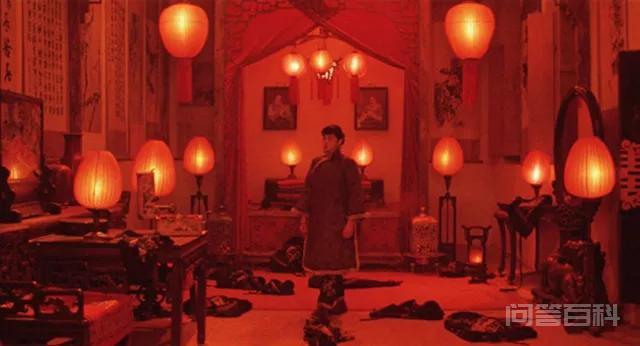 巩俐演的《大红灯笼高高挂》讲的什么？-图片2