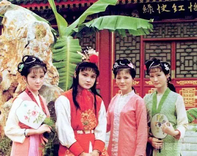 一百个读者有一百个哈姆雷特。这是读不懂红楼梦的诡辩。对吗?-图片5