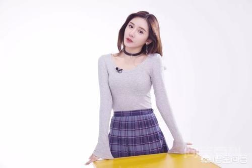为什么都说美娜是腾讯NBA第一美女,小七和她比究竟谁更漂亮一些?-图片1