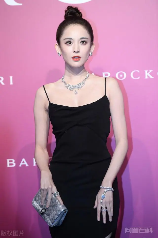 为什么明星穿什么都好看?-图片1