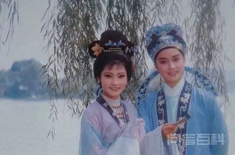 暮看行云,行也思君,坐也思君该怎么解释?-图片3