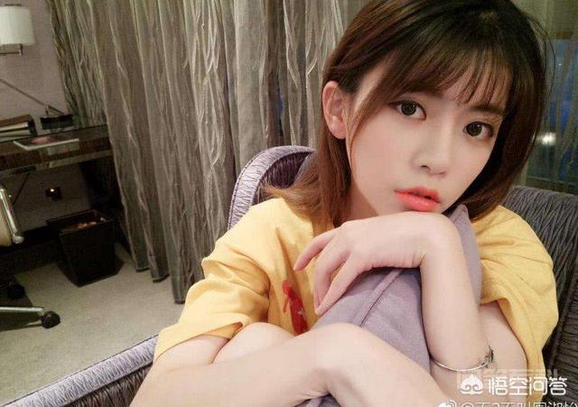 LOL周淑怡在线解答仙女棒的作用,声称“可变大变小变漂亮”,这是什么意思?-图片2