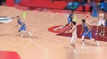 王骁辉废人动作下一回合,富兰克林及时收脚保护他,你怎么看?-图片3