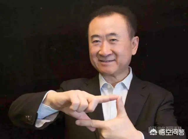 王思聪真的16岁才知道他爸爸王健林有钱吗?那他是真傻还是装傻呢?