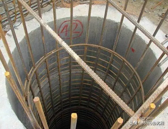 农村自建房的井桩基础,能不能直接在桩心立柱?-图片1