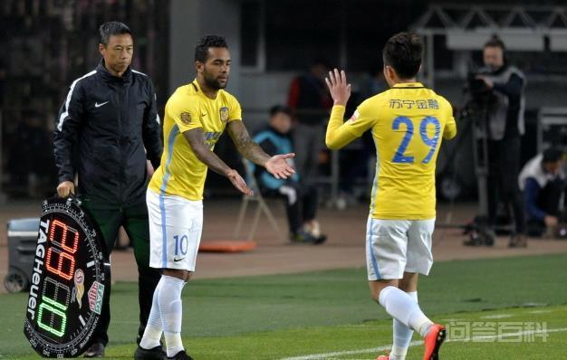 里皮派6名U23首发逼平韩国,是否说明足协新政已初见成效?-图片2