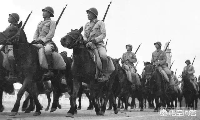 我国国庆阅兵的传统是从哪一年开始的?有什么重大的历史意义?-图片5