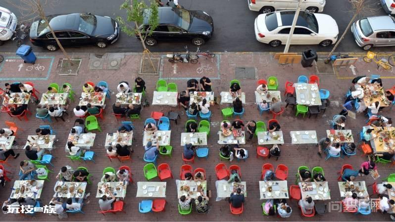 啤酒、烧烤、小龙虾…… 夏日已至,哈尔滨人的快乐回来了!-图片2