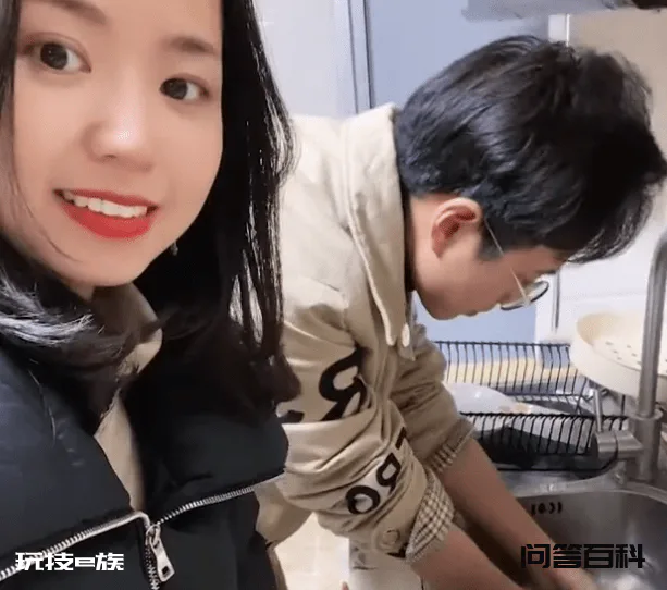 兜兜转转还是你!重庆男子与女子分手一年后再复婚,幸福晒结婚证-图片2