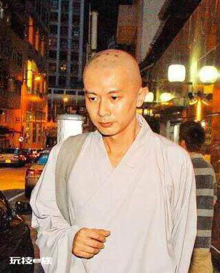 退出娱乐圈后,这些大明星的现状却是出家、卖保险、当推销员!-图片1
