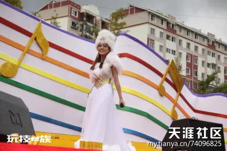 姜育恒 阿兰达瓦卓玛引爆2012中国康定国际情歌节-图片1