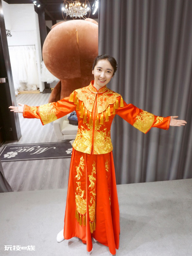 云南婚纱挑选:中式婚礼中龙凤褂与秀禾服怎么挑选普及!-图片2
