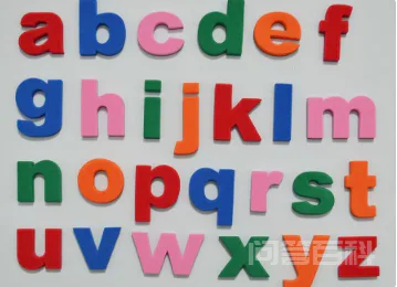 三年级英语26个字母大小写是?
