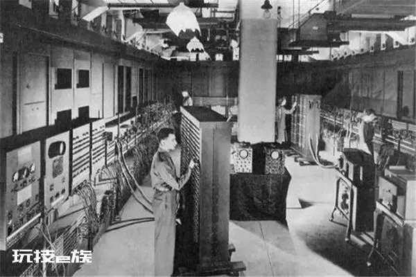世界上第一台电脑:产生于1946年(是第一代计算机)-图片2