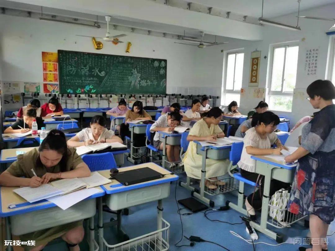 我市青年教师教学大比武暨首届“教坛新秀”评选活动成功举行-图片1