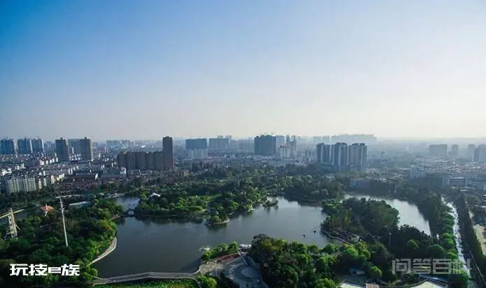 他31岁迎娶69岁影星,远走美国继承千亿家产,回国后过得怎么样?-图片2