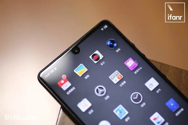 Android 之父正在做的新手机,是全面屏时代的「怪咖」-图片11