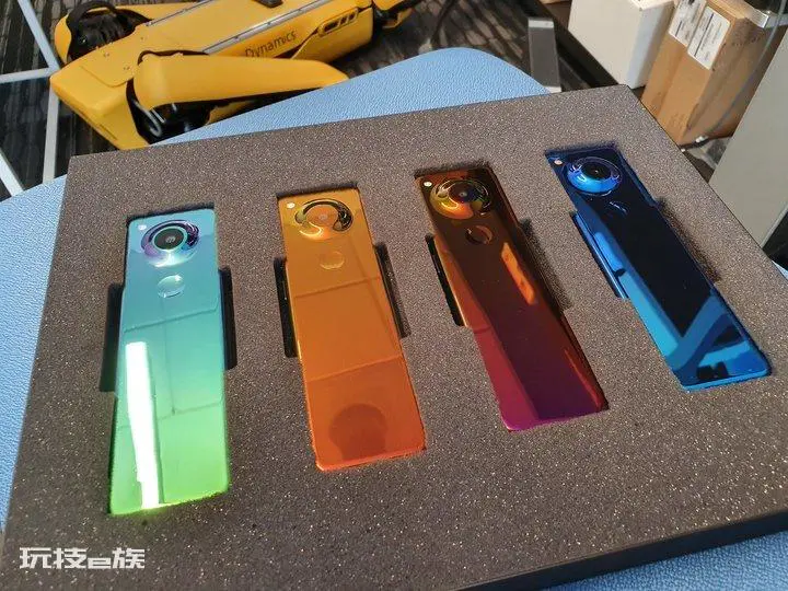 Android 之父正在做的新手机,是全面屏时代的「怪咖」-图片3