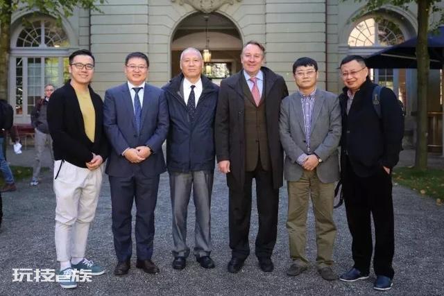 在高校工作的研究员和教授有什么区别?-图片1
