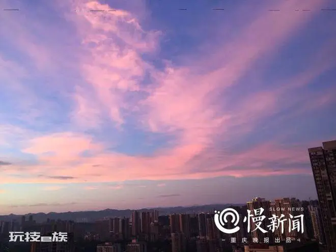 紫霞仙子来找至尊宝?今天重庆紫色天空朋友圈刷屏-图片1