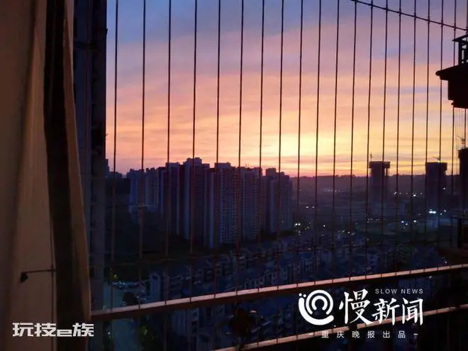 紫霞仙子来找至尊宝?今天重庆紫色天空朋友圈刷屏-图片4