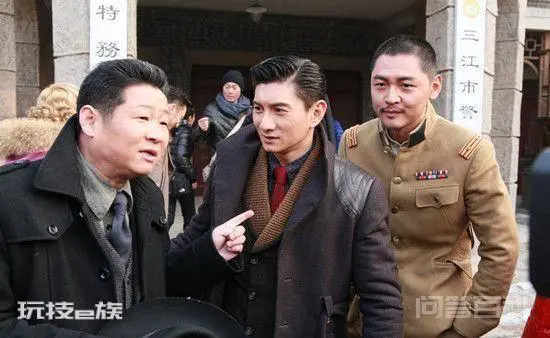 饰演太监走红,后娶小15岁模特娇妻,为儿子成农夫,今成人生赢家-图片4