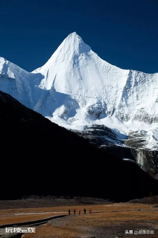 梅里雪山海拔多少米(梅里雪山为何至今仍是处女峰)-图片1