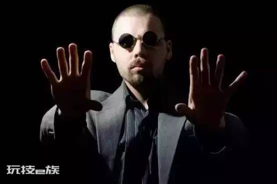 冷读术——瞬间赢得他人信任的终极社交技巧_狐狸犬瞬间催眠11人_瞬间催眠术