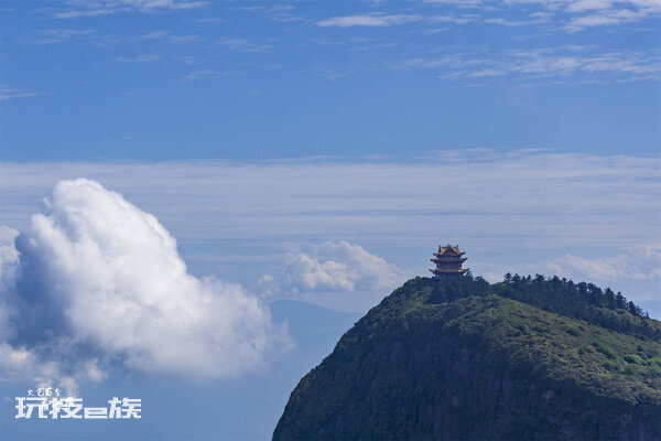 祖国的名山大川都有哪些(国内旅游必去的六座名山)-图片3