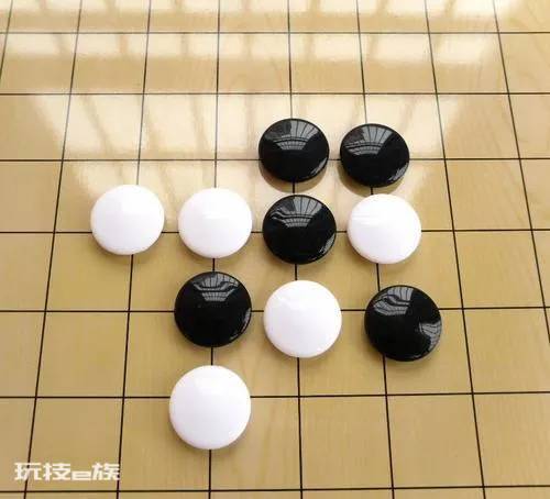 五子棋先手必胜下法(五子棋黑棋100%赢的下法)-图片1