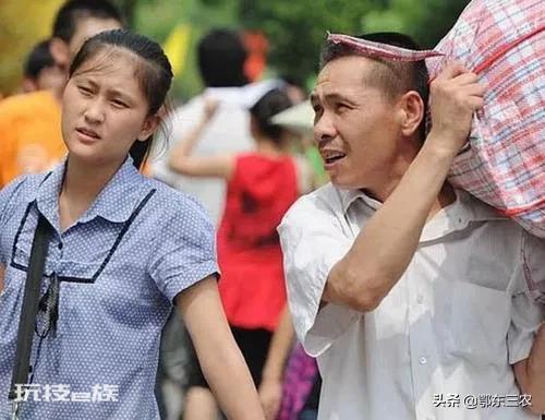 当代农村人的三座大山是指(农村人的经济负担有哪些)-图片1