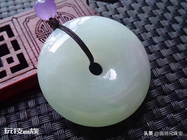 平安扣佩戴禁忌有哪几点(平安扣有什么象征寓意和讲究)-图片4