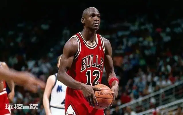 乔丹的球衣是几号(乔丹NBA生涯穿过的5个号码)-图片3
