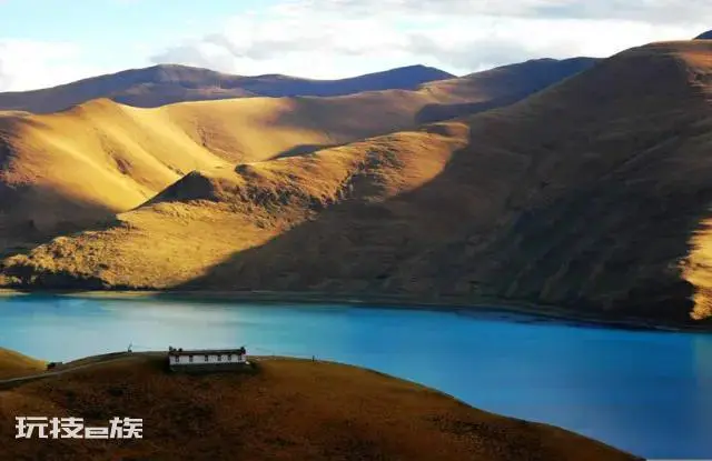 柴达木盆地位于我国的哪个高原(柴达木盆地地理位置介绍)-图片2