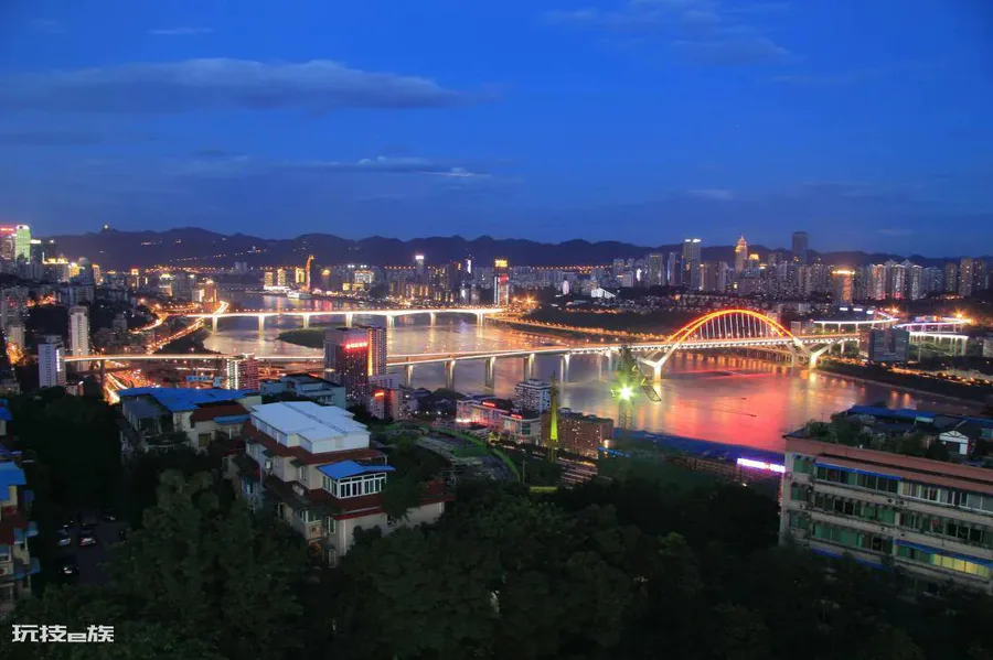 欣赏重庆夜景最美的地方(重庆夜景最佳观赏点排行榜)-图片10