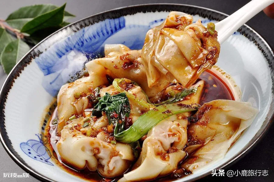 龙抄手是源于哪个省的著名小吃(四川特色龙抄手就是馄饨)-图片1