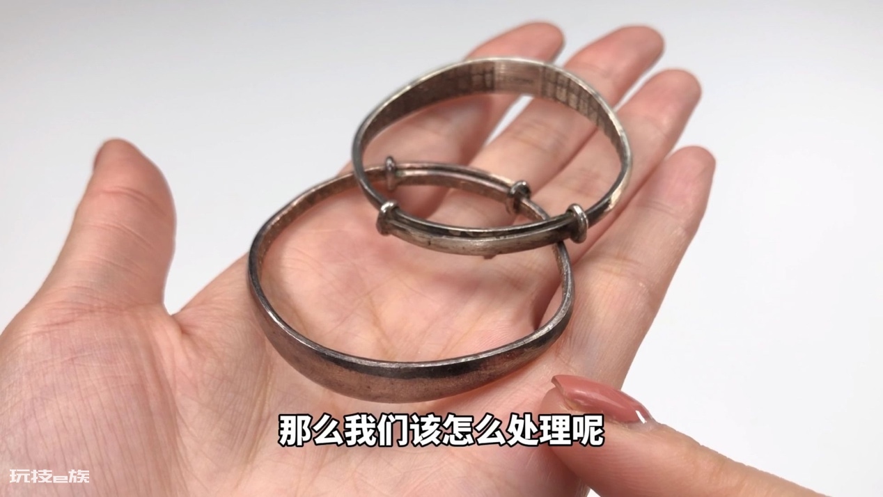 银首饰怎么清洗能变亮一点(用什么清洗银饰品才会更亮)-图片1