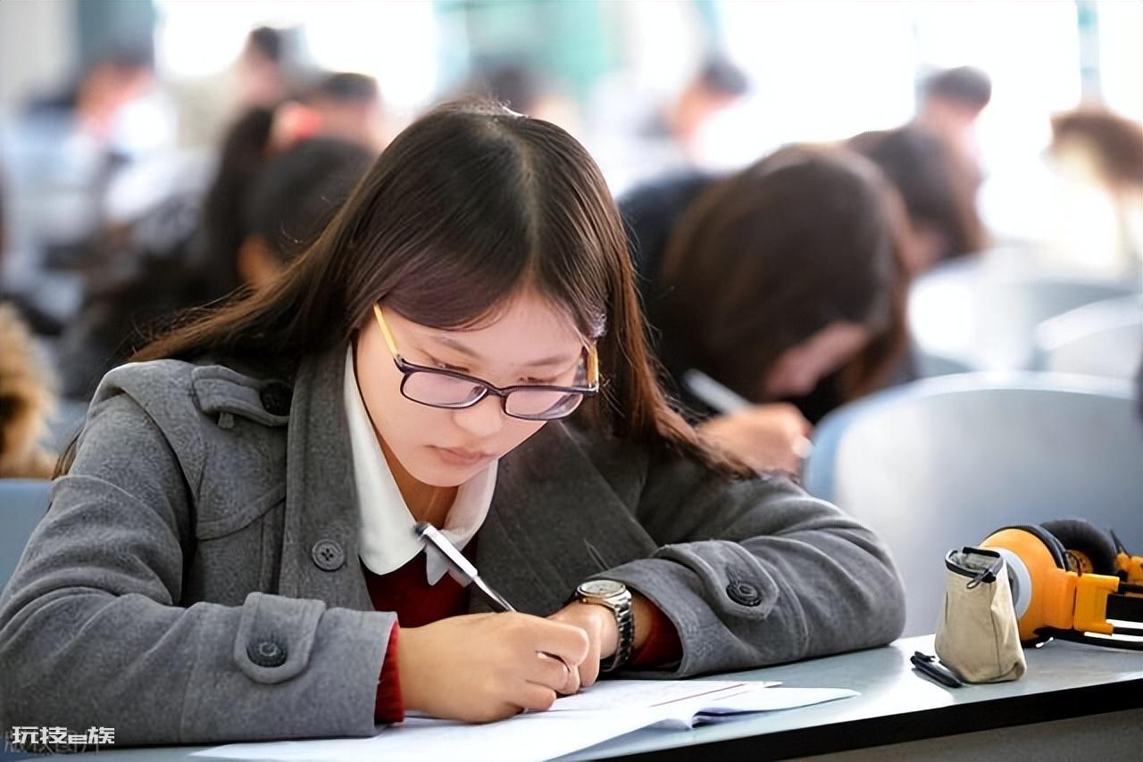 大专可以报考公务员吗(国家公务员要求的最低学历是什么)-图片2