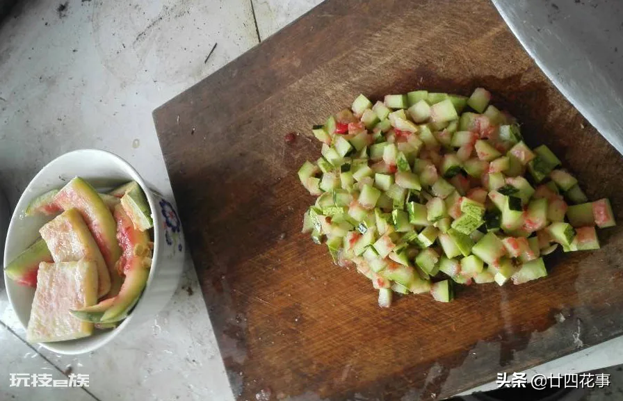 家庭养花自制花肥29种方法(自制花肥料又好又不臭方法)-图片5
